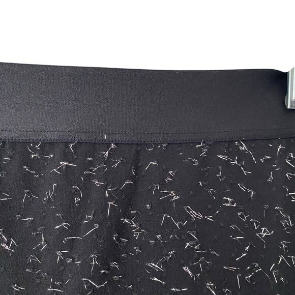 Wolford Silver Metallic Black Patterned Stretch Pencil Skirt size medium - Picture 2 of 6